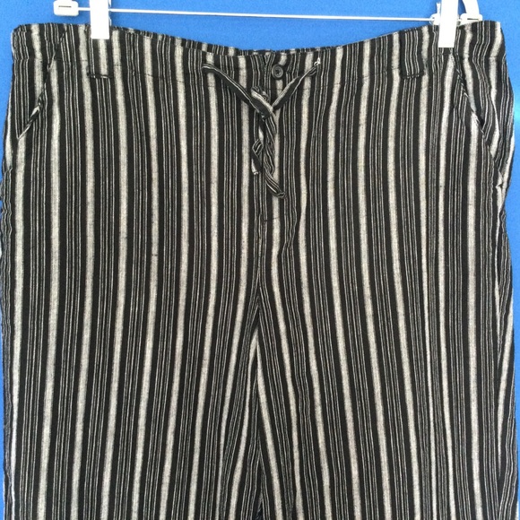 Croft and Barrow Cropped Pants 16 Linen Blend Black Gray Striped - Picture 3 of 12